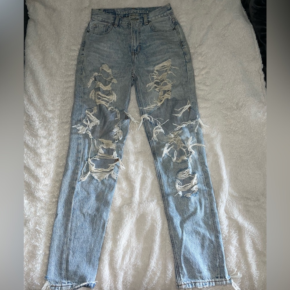 American eagle distressed mom jean
